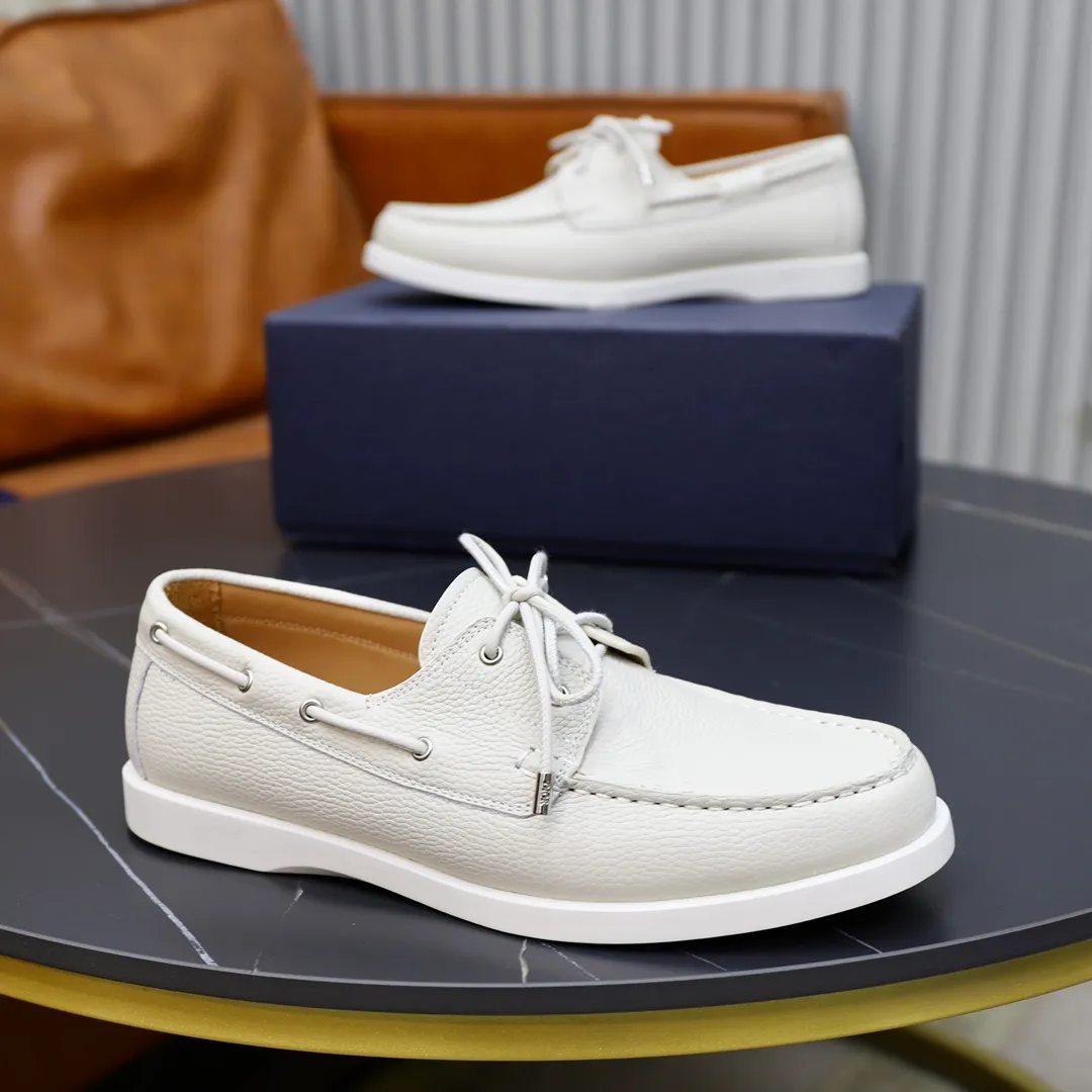 Ex-factory price: 540🙅‍♂️🙅‍♂️🙅‍♂️ Brand: Dior DIOR Standard code: Men's code 38/44 (45 can be customized) Grade: Same as the official website Material: Original cowhide stitching, cowhide lining, original TPU wear-resistant soft outsole Style categories: Leisure and sports version, footwear for driving, young fashion, European and American trends, British style Color: actual picture color